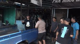 Calon Wali Kota Madiun nomor urut 2, Maidi, berkampanye di Pasar Loak Njoyo, Sabtu (28/9/2024).
