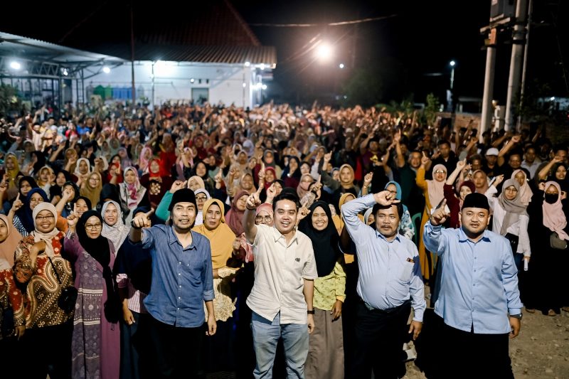 Ribuan relawan nyatakan siap menangkan Paslon MADIUN MENYALA di Pilkada 2024 Kabupaten Madiun. Foto : istimewa.