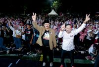 Pasangan calon Wali Kota Madiun dan Wakil Wali Kota Madiun nomor urut 2, Maidi dan F Bagus Panuntun, yang digelar di Taman Hijau Demangan (THD), Kamis malam (31/10/2024). Foto : istimewa 