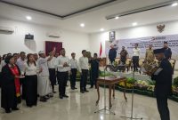 Prosesi pengambilan sumpah pelantikan PTPS Pilkada Kota Madiun di Gedung Diklat, Kelurahan Kejuron, Kecamatan Taman, Kota Madiun, Senin (4/11/2024). Foto: ant/neumedia
