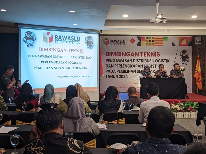Bawaslu Kota Madiun gelar bimtek pengawasan logistik Pilkada serentak 2024 di I-Club Madiun, Senin (11/11/2024). Foto : ant/neumedia