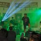Pentas musik Legendaris di Gedung Kampung Pesilat, Kabupaten Madiun memperingati Hari Pahlawan.