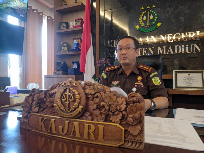 Kepala Kejari Kabupaten Madiun Oktario Hartawan Achmad sebut bakal segera umumkan tersangka kasus dugaan korupsi di Kabupaten Madiun.