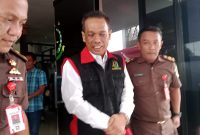 Kepala Bakesbangpoldagri Kabupaten Madiun ditahan usai ditetapkan sebagai tersangka kasus dugaan korupsi tanah proyek jalan tol tahun 2016. Foto : istimewa.