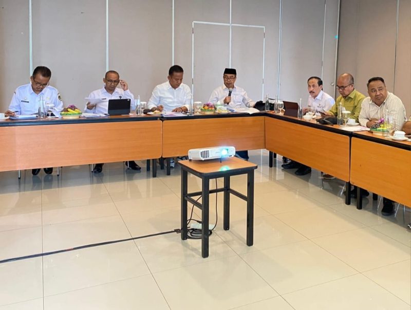 Sinkronisasi program Bupati dan Wabup Madiun terpilih (Hari Wuryanto dan Purnomo Hadi) dengan OPD Kabupaten Madiun di Hotel Amaris, Rabu (22/01/2025).
