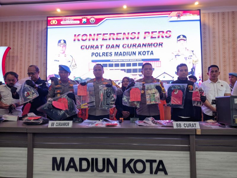 Polres Madiun Kota gelar press release ungkap 19 kasus curanmor dan satu kasus pencurian brankas, Kamis (30/1/2025).