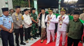 Jajaran Forkopimda dan sejumlah tokoh Kabupaten Madiun sambut Bupati dan Wakil Bupati Madiun Hari Wuryanto dan Purnomo Hadi di Pendopo Muda Graha, Kamis (20/2/2025) malam.