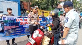 Operasi Keselamatan Semeru 2025 di terminal bus Caruban, Selasa (18/2/2025).