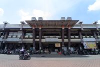 Pasar Baru Caruban, Kabupaten Madiun.