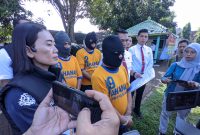 Tiga tersangka pencurian mobil Avanza digelandang aparat Polres Madiun.