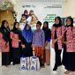 Aksi sosial Tiara Kusuma Ngawi di bulan Ramadan, bagi-bagi sembako dan potong rambut gratis.
