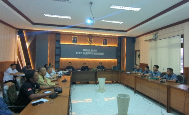 Komisi B DPRD Kabupaten Madiun panggil Bulog gegara serapan gabah lamban. 