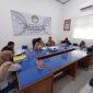 Pertemuan klarifikasi antara pihak JTV Madiun dengan dua eks karyawannya yang difasilitasi Dinas Ketenagakerjaan (Disnaker) dan UMKM Kota Madiun pada Senin (28/04/2025).