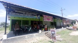 Lapak UMKM yang dikelola oleh Badan Usaha Milik Desa (BUMDes) Sejahtera Desa Rejosari, Kecamatan Sawahan, Kabupaten Madiun.