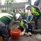 Bupati Madiun Hari Wuryanto meletakkan batu pertama pembangunan SPALD-S di Desa Kenongorejo, Kecamatan Pilangkenceng, Kamis (15/5/2025).