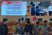 Penandatanganan kesepakatan DPRD Kota Madiun dan Wali Kota Madiun atas KUA-PPAS Kota Madiun tahun anggaran 2026.