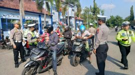 Satuan Lalu Lintas Polres Madiun menggelar Operasi Patuh Semeru 2025 di Terminal Bus Caruban, Rabu (16/7/2025).