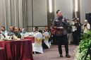 Menko IPK, Agus Harimurti Yudhoyono (AHY) saat pemaparan arah pembangunan nasional di acara Sarasehan Pawitandirogo, Jumat (22/8/2025) di Kota Madiun. 