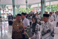 Bupati Madiun H. Hari Wuryanto lakukan perombakan besar-besaran jabatan ASN Pemkab Madiun di Pendopo Muda Graha, Jumat (31/10/2025) 