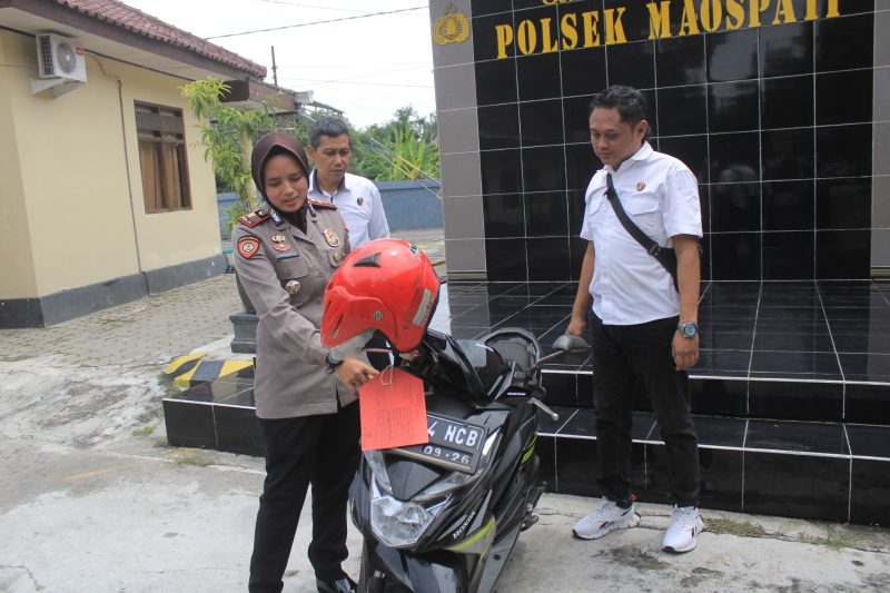 Barang bukti kejahatan diamankan aparat Kepolisian Sektor (Polsek) Maospati, Polres Magetan. Foto : Humas Polres Magetan
