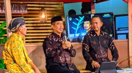 Bupati Madiun Hari Wuryanto bersama Wakil Bupati Madiun dr. Purnomo serap aspirasi dari masyarakat melalui sarasehan Bahana Bersahaja di Desa Bulakrejo, Kecamatan Balerejo, Selasa (10/2/2026) malam. 