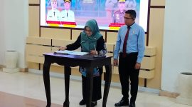 Penandatanganan nota kesepakatan antara Pemkab Magetan dan Kejaksaan Negeri Magetan terkait penanganan persoalan hukum bidang perdata dan tata usaha negara. Foto: istimewa
