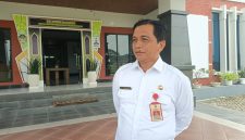 Kepala Dinas Tenaga Kerja dan Perindustrian (Disnakerin) Kabupaten Madiun, Arik Krisdiananto. 