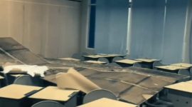 Tangkapan layar ambrolnya atap salah satu ruang kuliah di kampus Politeknik Negeri Madiun, Kamis (30/4/2026) yang diunggah di TitTok oleh akun @egakurniawan