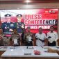 Polres Madiun gelar konferensi pers kasus pembunuhan perempuan pemilik warung Saradan, Senin (11/5/2026).
