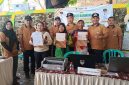 Masyarakat memanfaatkan layanan perpajakan yang disediakan Badan Pendapatan Daerah (Bapenda) Kabupaten Madiun dalam Bahana Bersahaja di Desa Bodag
