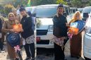 Bupati Madiun Hari Wuryanto (kanan) dan Wakil Bupati Madiun dr. Purnomo Hadi menyerahkan 55 unit Mobil Siaga di Hari Jadi ke-458 Kabupaten Madiun, Sabtu (18/7/2026) 