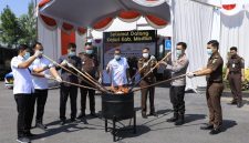 Kejari Kabupaten Madiun musnahkan barang bukti 21 Perkara yang sudah inkracht, Rabu (5/7/2026)
