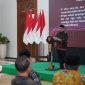 Bupati Madiun Hari Wuryanto menyampaikan apresiasi kepada anggota Paskibraka Kabupaten Madiun yang telah sukses bertugas dalam upacara peringatan HUT ke 81 Kemerdekaan RI 