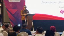 Plt Wali Kota Madiun, F. Bagus Panuntun memberikan sambutan dalam Sarasehan Pawitan Dirogo, Jumat (21/8/2026)