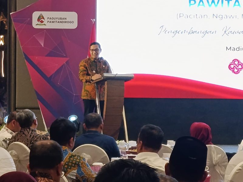 Plt Wali Kota Madiun, F. Bagus Panuntun memberikan sambutan dalam Sarasehan Pawitan Dirogo, Jumat (21/8/2026) 