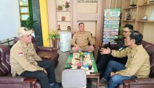 Komisi I DPRD Kota Madiun saat sidak di Dinas Pendidikan Kota Madiun menindaklanjuti insiden dugaan keracunan MBG di SDN 02 Kanigoro, Kamis (10/9/2026) 