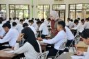 Suasana pelaksanaan tes psikologi rekrutmen eksternal 2026 untuk pelamar tingkat SLTA, D3, dan D4/S1 di Grha Wana Java Perhutani, Madiun, Selasa (20/10/2026).